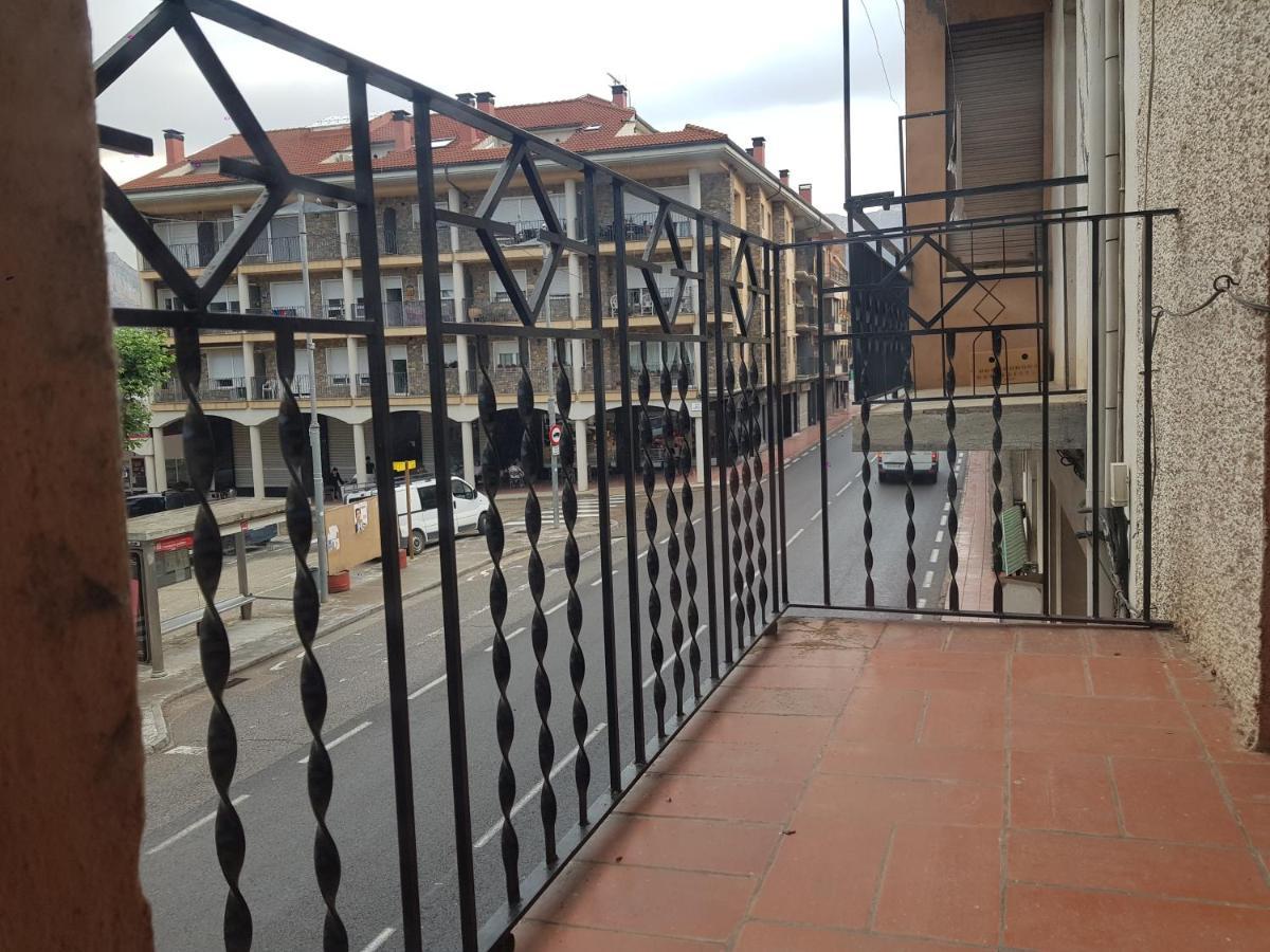 Fantastic Pis A Oliana Alt Urgell Lleida Wifi Lägenhet Exteriör bild